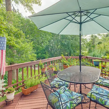 Lovely Bryan Home With Deck - 4 Mi To Kyle Field!
